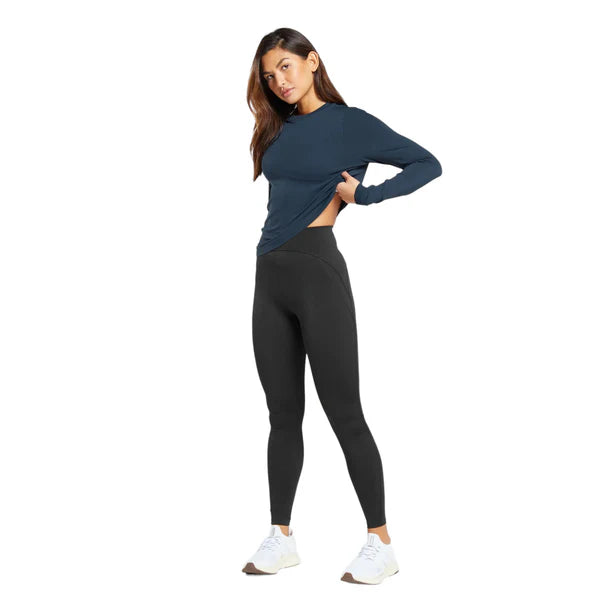 Everyday Seamless Long Sleeve Performance Tee