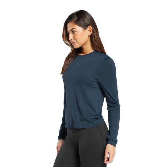 Everyday Seamless Long Sleeve Performance Tee